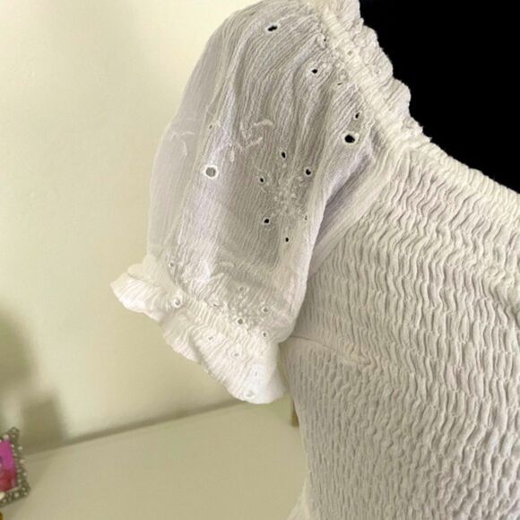 Hollister Size S White Eyelet Romper Boho Resort Vacation Spring Summer Beach - Picture 6 of 6